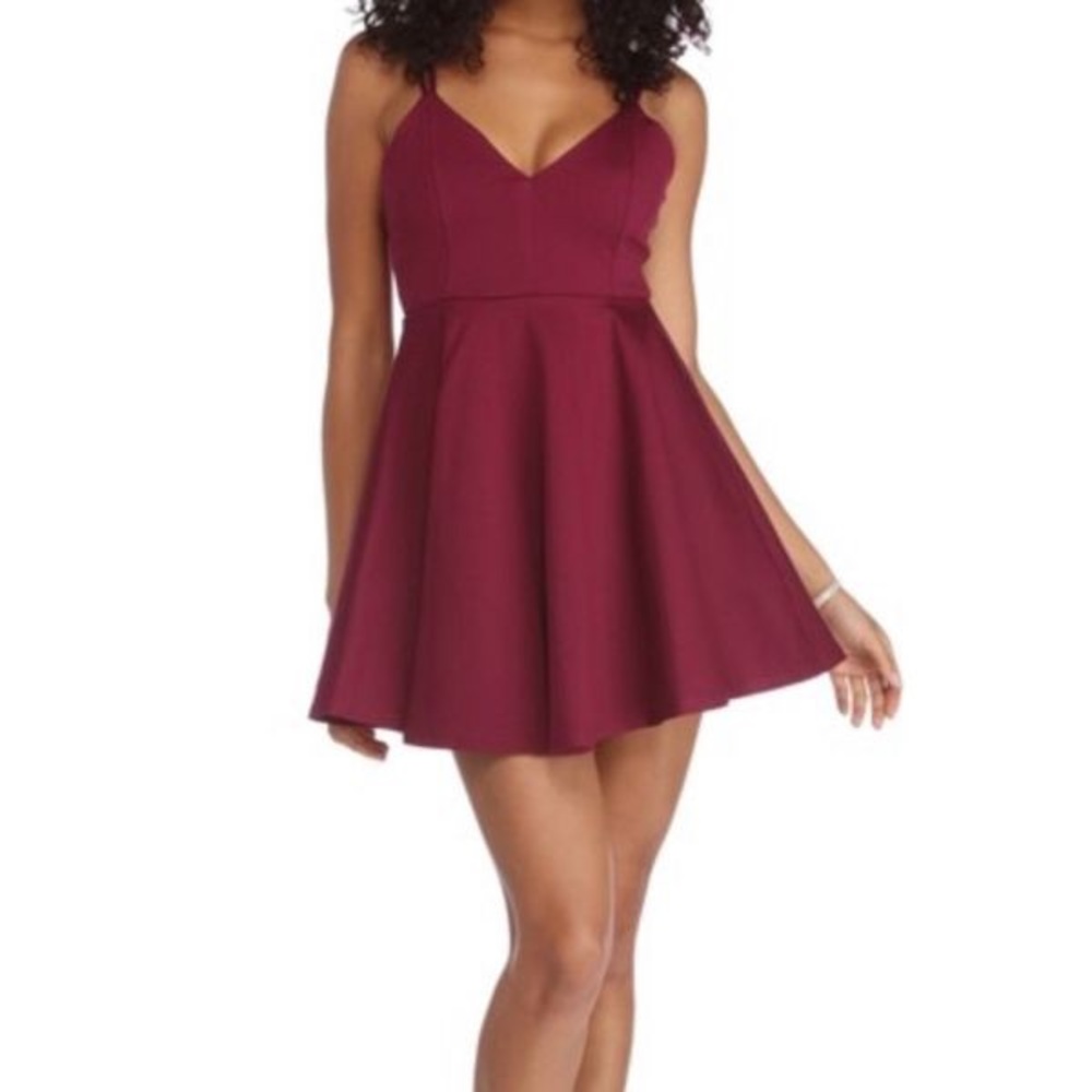WINDSOR • burgundy skater fit & flare dress size M